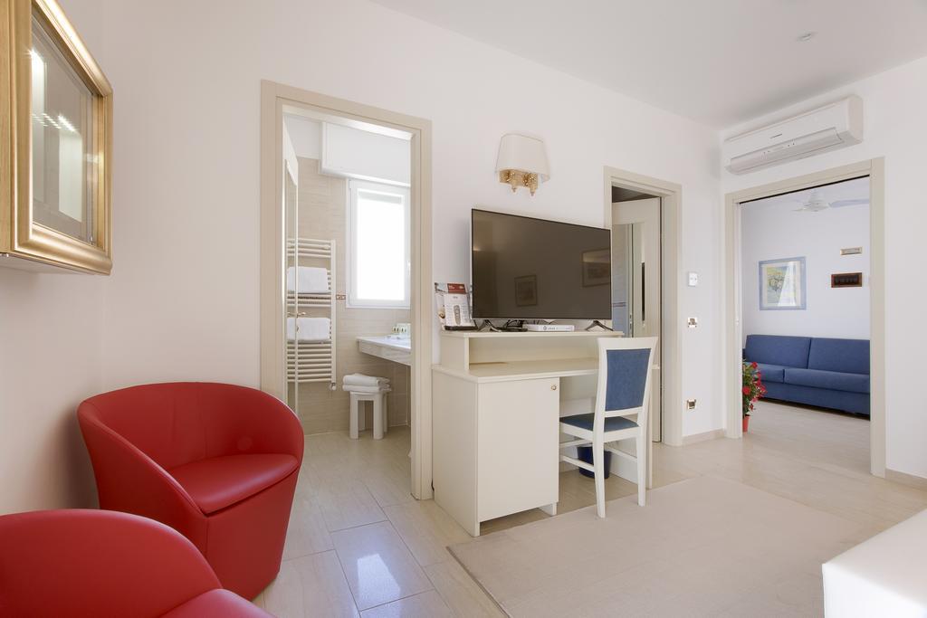 Hotel Ristorante Toscana Αλάσιο Εξωτερικό φωτογραφία